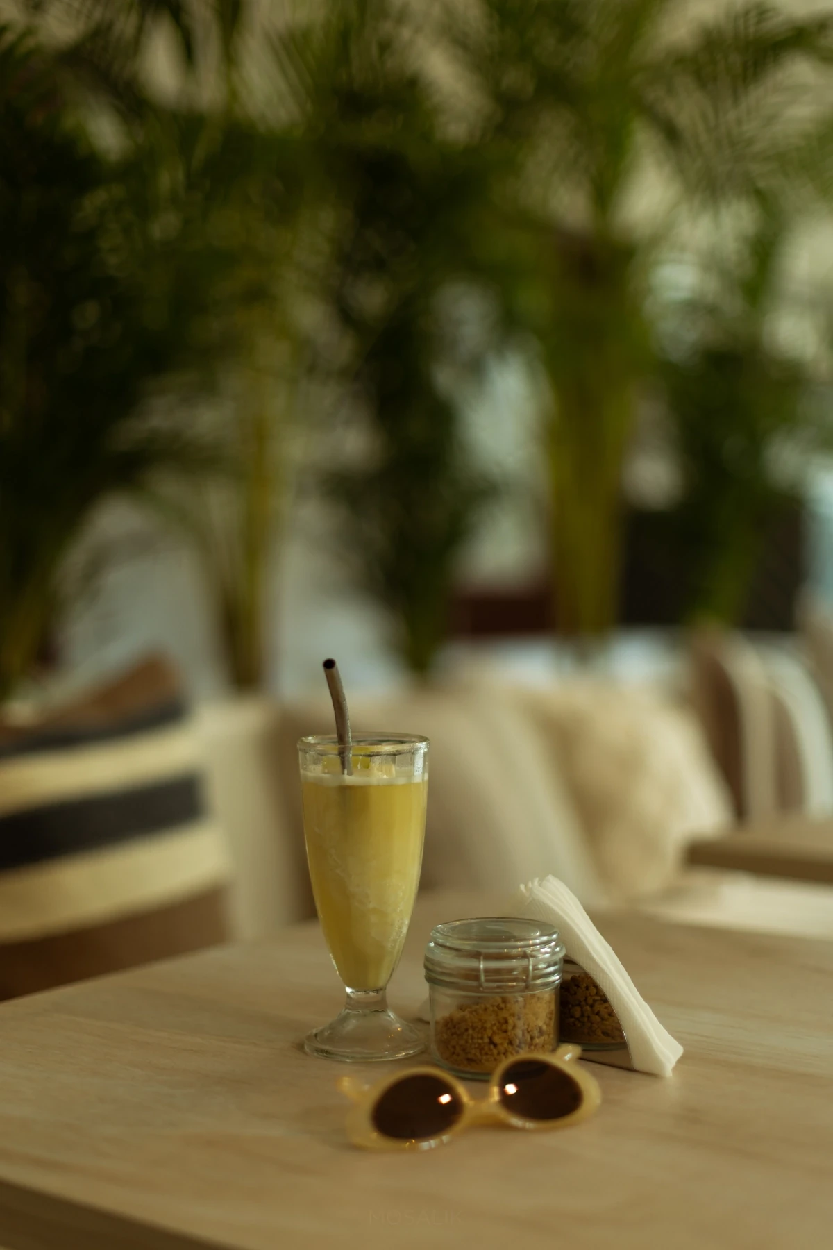 THE PALM HOUSE CAFE & BAR